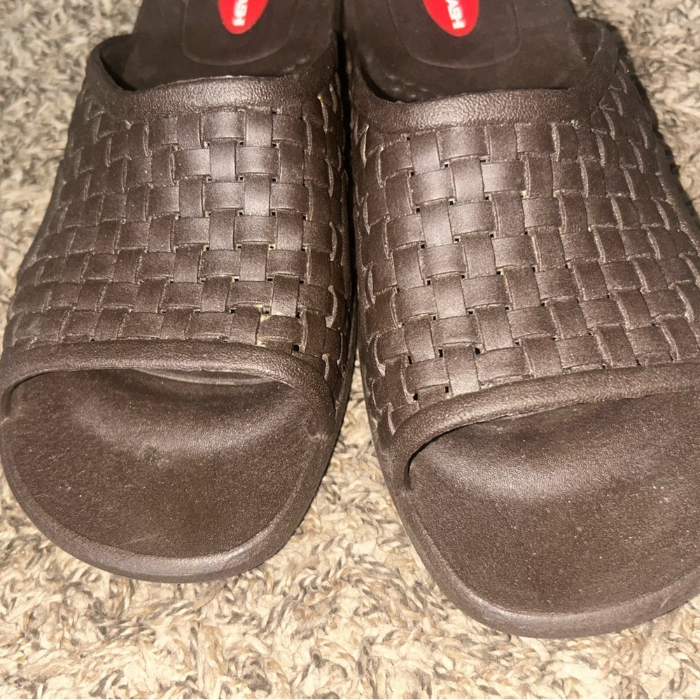 Okabashi Men's Brown Woven Slide Sandals